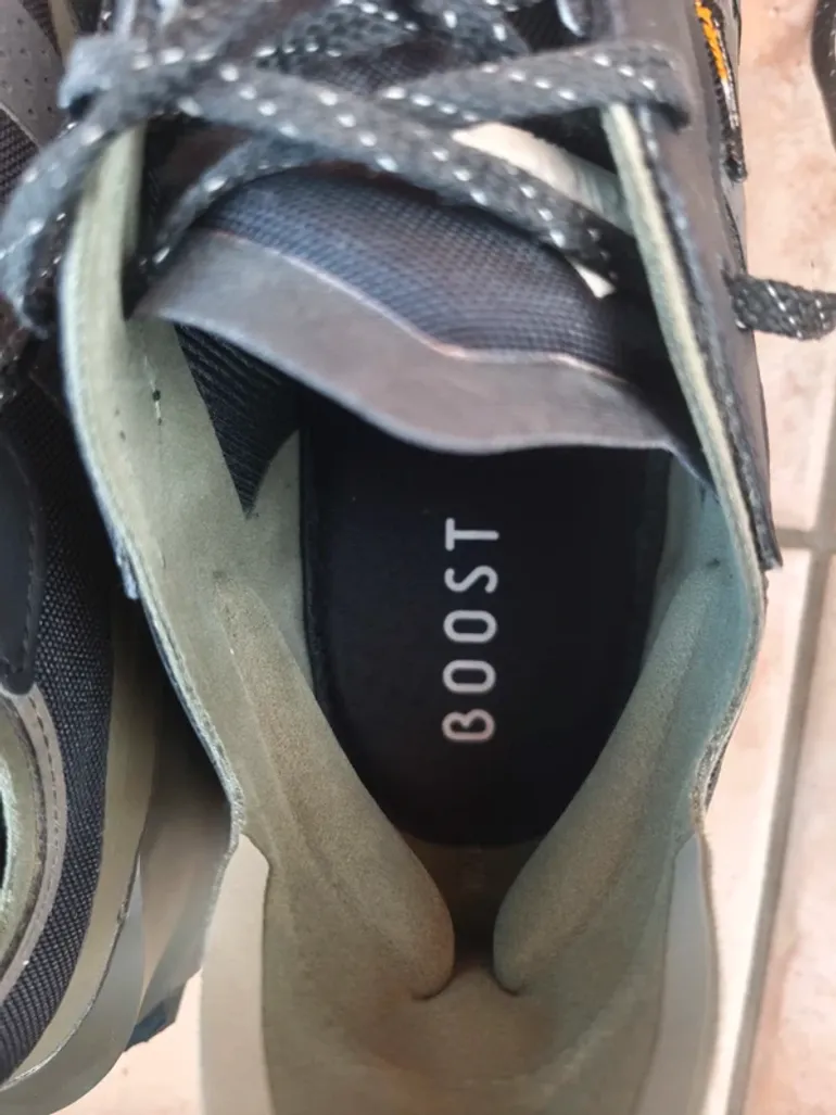 Used Adidas Avryn Terrex Boost bike — image 5 of 6