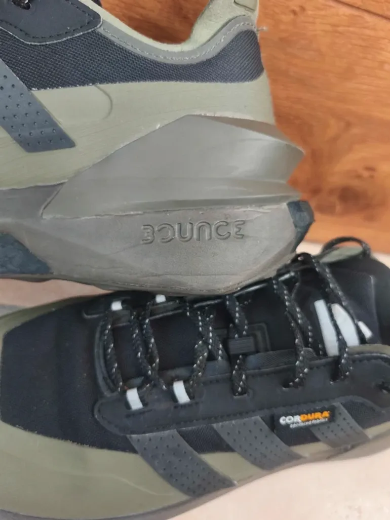 Used Adidas Avryn Terrex Boost bike — image 3 of 6