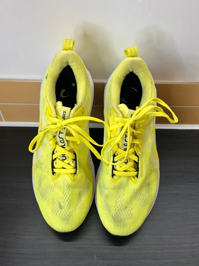 Used Asics Novablast 5 bike — image 4 of 12