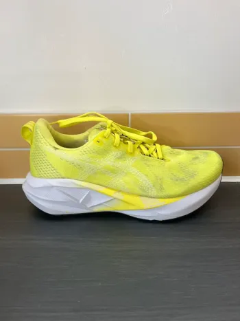 Used Asics Novablast 5 bike — image 7 of 12