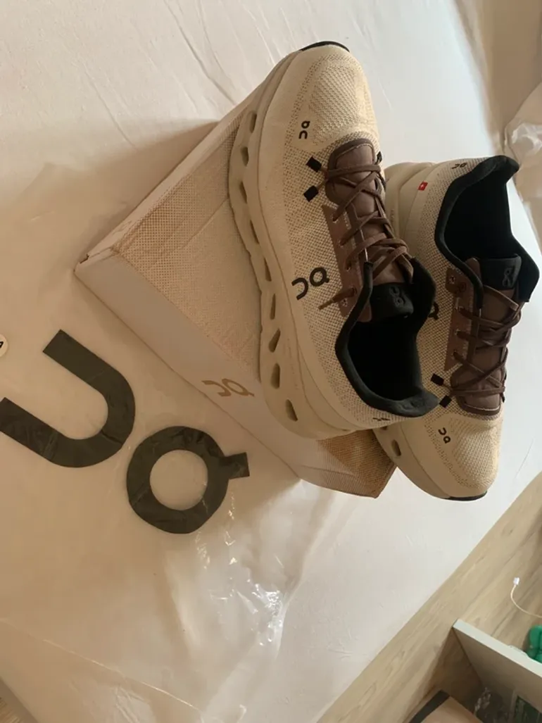 Käytetty On Running Scarpe ON bike — kuva 1 / 2