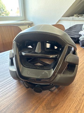 Used ABUS Powerdome MIPS Helmet 2025 bike — image 4 of 5