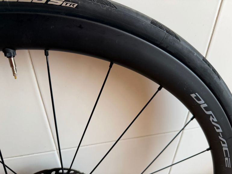 Used Shimano Dura Ace R9270 C36 Disc 2025 bike — image 3 of 32