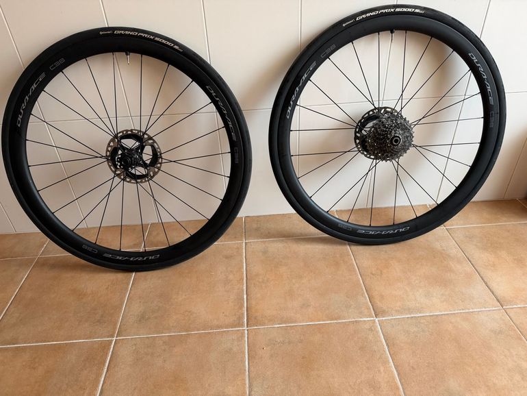 Used Shimano Dura Ace R9270 C36 Disc 2025 bike — image 1 of 32