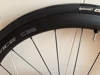 Used Shimano Dura Ace R9270 C36 Disc 2025 bike — image 15 of 32