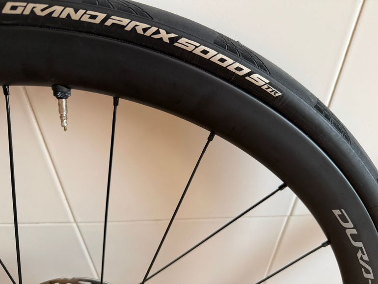 Used Shimano Dura Ace R9270 C36 Disc 2025 bike — image 8 of 32