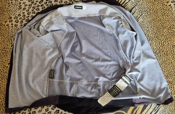 Used Assos Equipe RS jeesey S11 2025 bike — image 2 of 3