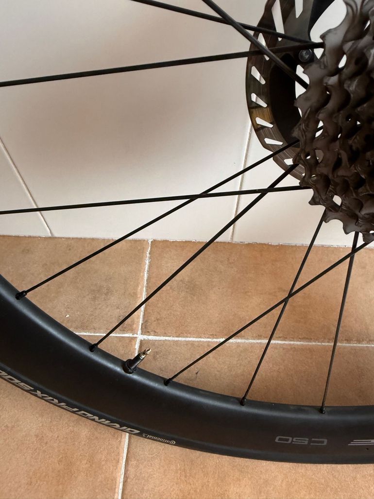 Used Shimano Dura Ace R9270 C50 Disc 2025 bike — image 19 of 41
