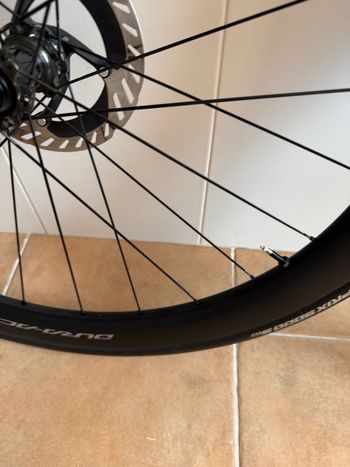 Used Shimano Dura Ace R9270 C50 Disc 2025 bike — image 6 of 41