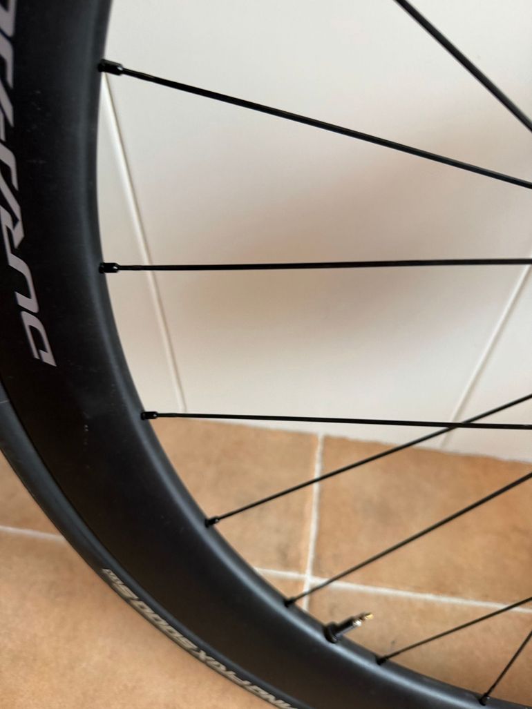 Used Shimano Dura Ace R9270 C50 Disc 2025 bike — image 20 of 41