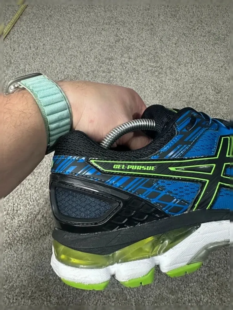 Used Asics Gel Pursue bike — image 5 of 10