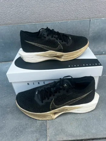 Used Nike Vaporfly 3 bike — image 2 of 11
