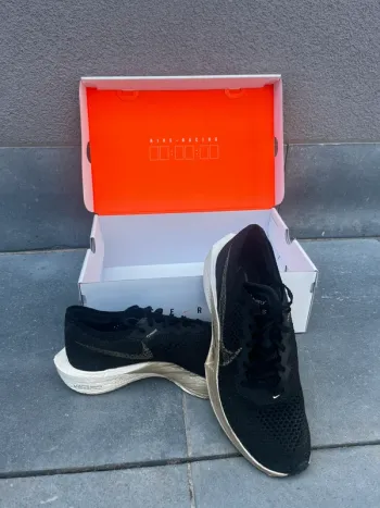Used Nike Vaporfly 3 bike — image 3 of 11