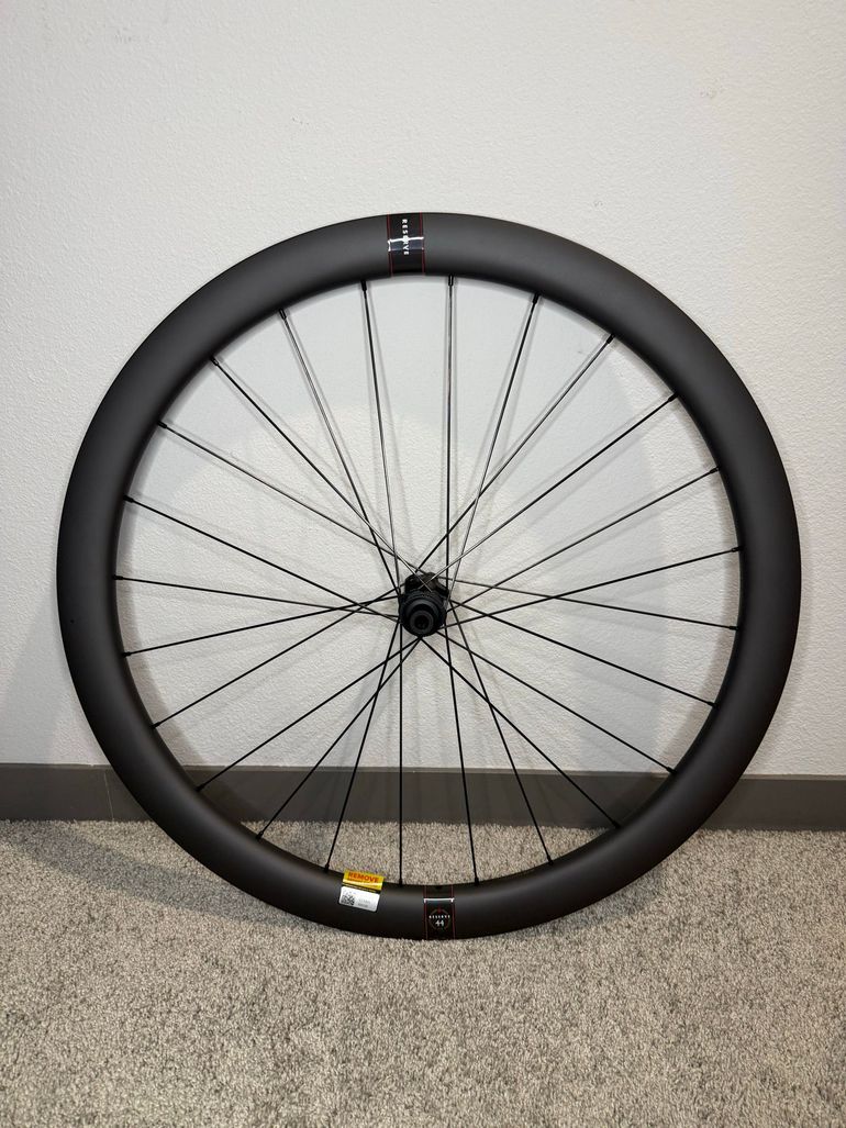 Used Reserve 40|44 GR DT 180 Wheelset bike — image 5 of 7