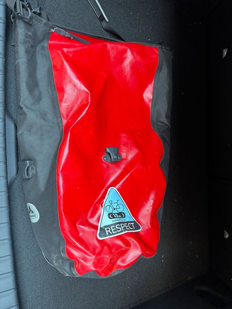 Used VAUDE Fahrradtasche Gepäckträgertasche wasserdicht bike — image 2 of 4