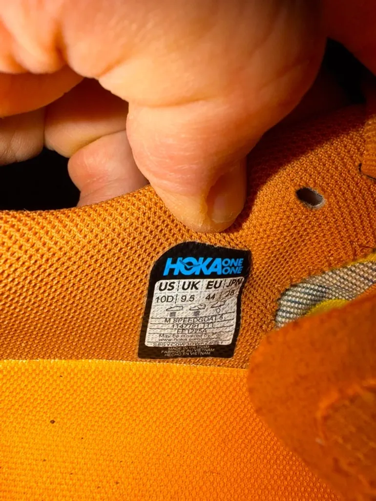 Used Hoka Speedgoat 6 bike — image 2 of 5