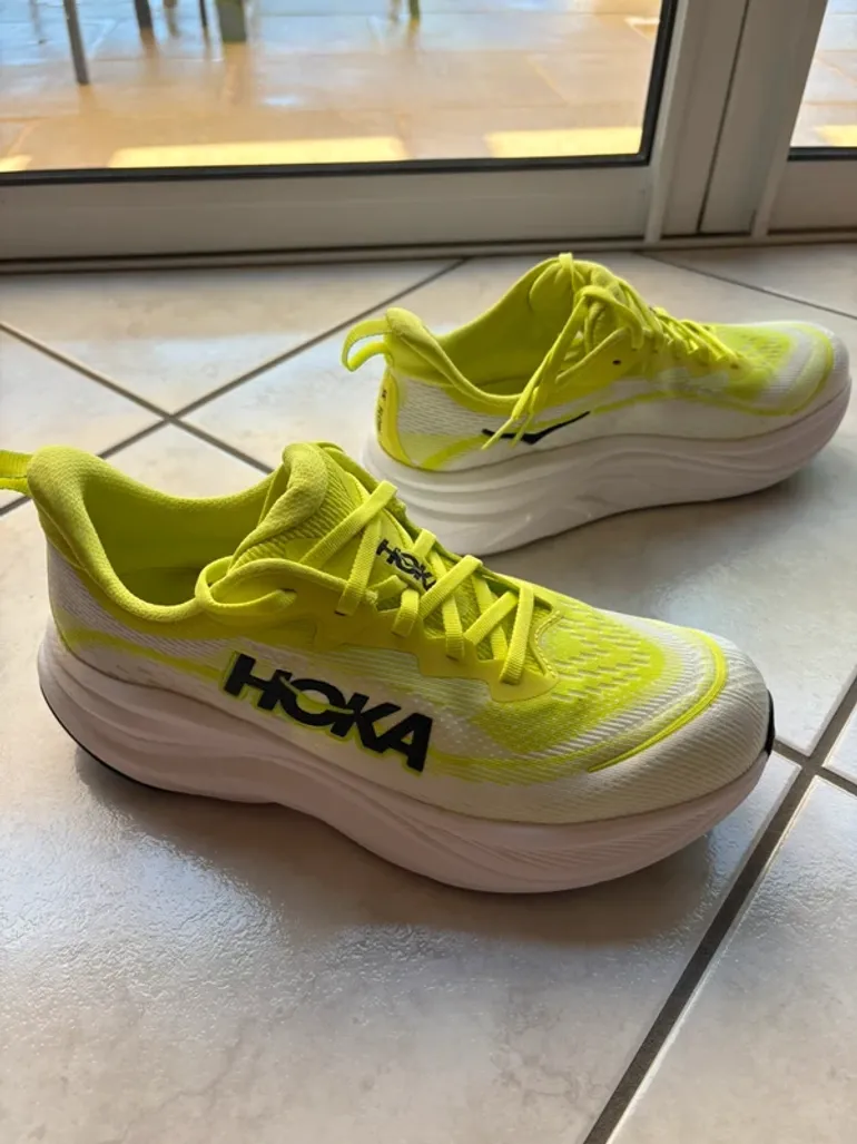 Tweedehands Hoka SkyFlow bike — afbeelding 3 van 8