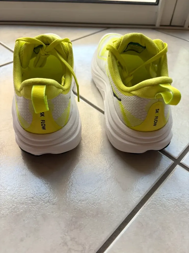 Tweedehands Hoka SkyFlow bike — afbeelding 6 van 8