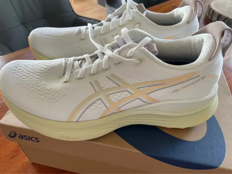Used Asics Gel-Kayano bike — image 5 of 9