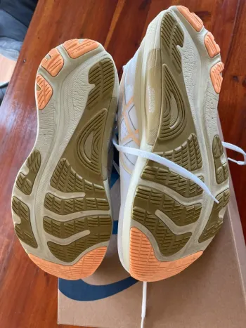 Used Asics Gel-Kayano bike — image 8 of 9