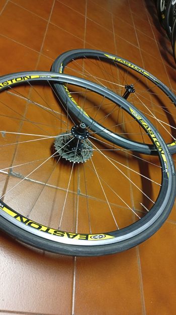 Used Easton Vista SL 700C Wheelset bike — image 3 of 6