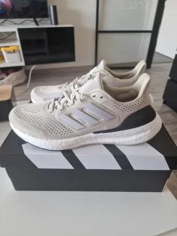 Used Adidas Pureboost 23 bike — image 2 of 10