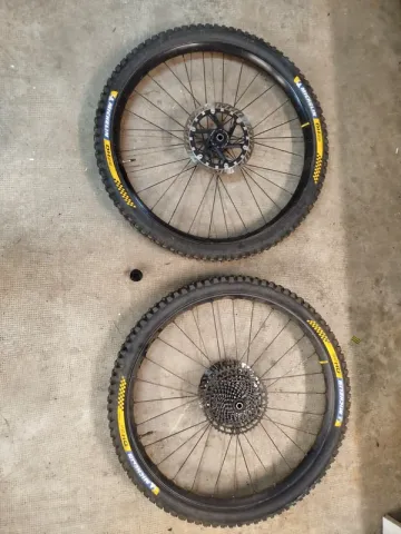 Używany Mavic E-Deemax S30 Wheels