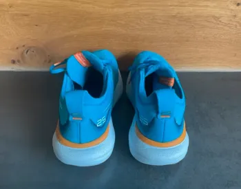 Used Asics Gel-Nimbus 25 bike — image 2 of 3