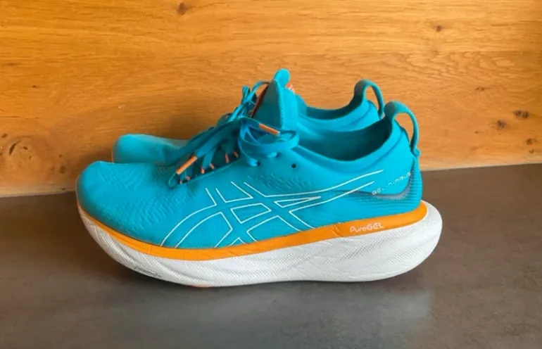 Used Asics Gel-Nimbus 25 bike — image 3 of 3