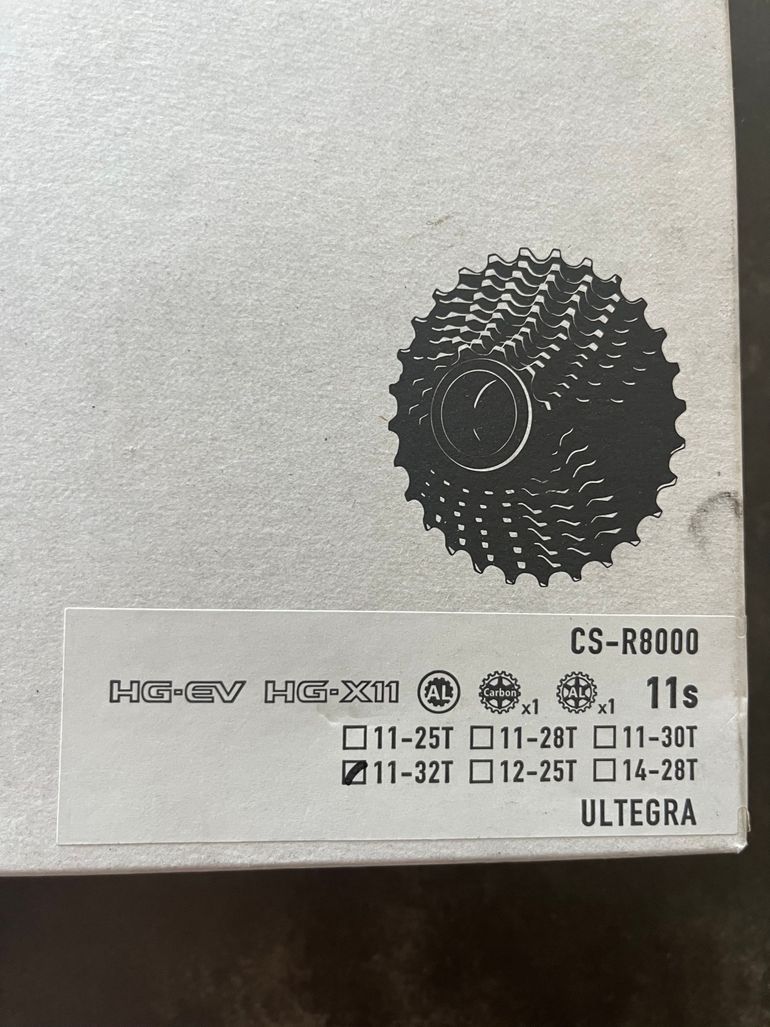 Used Shimano ULTEGRA CS-R8000 11-32 bike — image 1 of 4