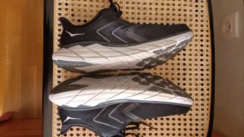 Used Hoka Arahi 5 bike — image 5 of 14