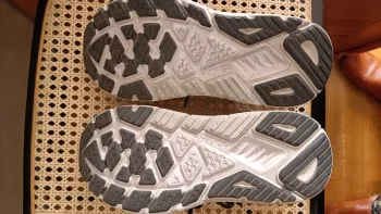 Used Hoka Arahi 5 bike — image 7 of 14