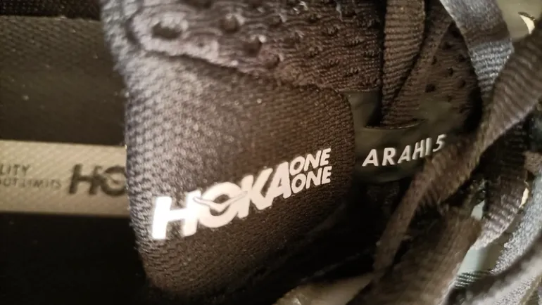 Used Hoka Arahi 5 bike — image 11 of 14