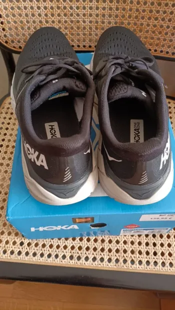 Used Hoka Arahi 5 bike — image 12 of 14