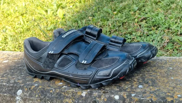 Used Shimano MTB Shoes Size 44 bike — image 2 of 6