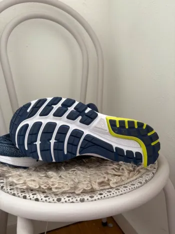 Used Asics Laufschuhe bike — image 4 of 6