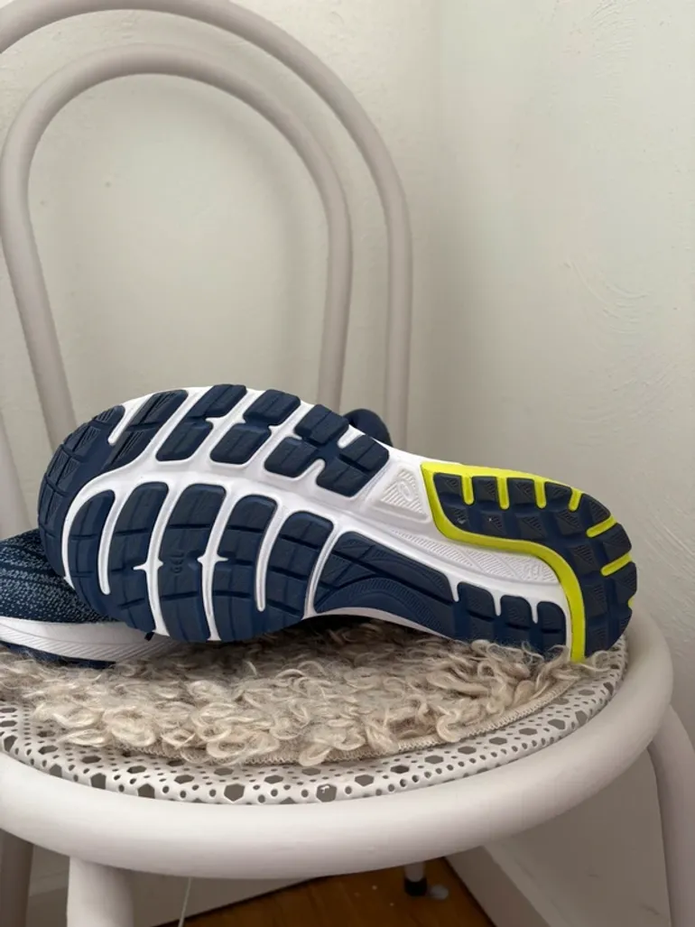 Used Asics Laufschuhe bike — image 4 of 6
