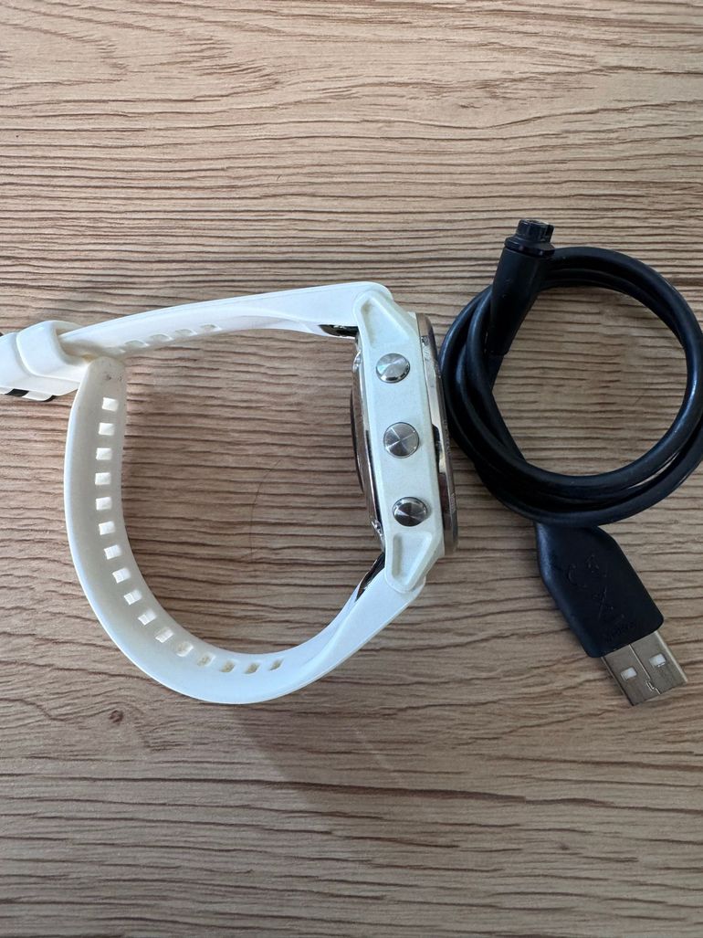 Used Garmin Fenix 6s bike — image 2 of 4