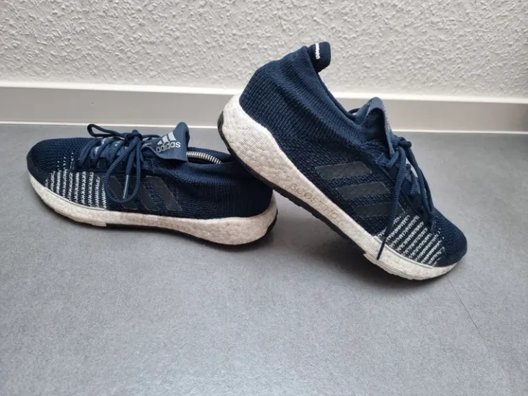 Used Adidas Pureboost 23 bike — image 3 of 8