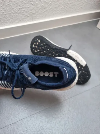 Used Adidas Pureboost 23 bike — image 6 of 8