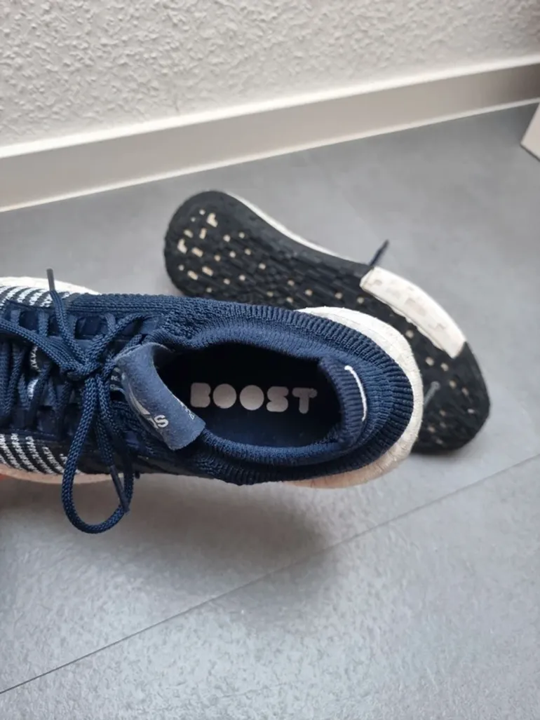 Used Adidas Pureboost 23 bike — image 6 of 8