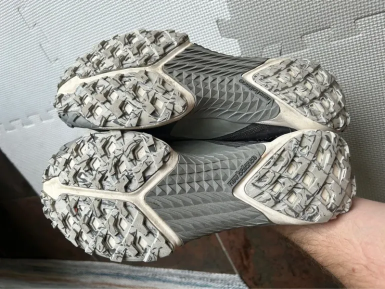Used New Balance Minimus Trail bike — image 3 of 4