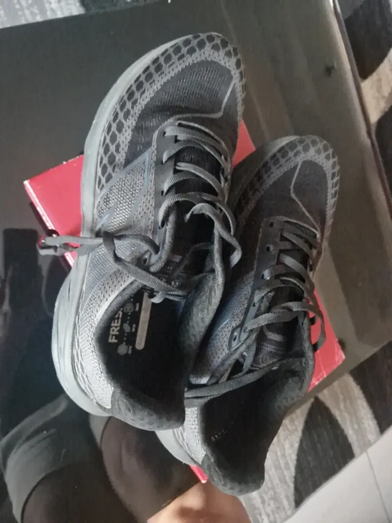 Used New Balance 1080 bike — image 3 of 6