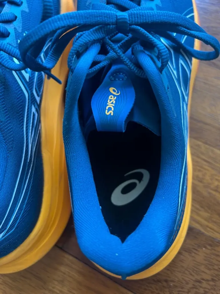 Used Asics GT-2000 14 bike — image 4 of 12