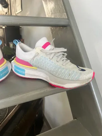 Used Nike running shoes bike — image 2 of 6