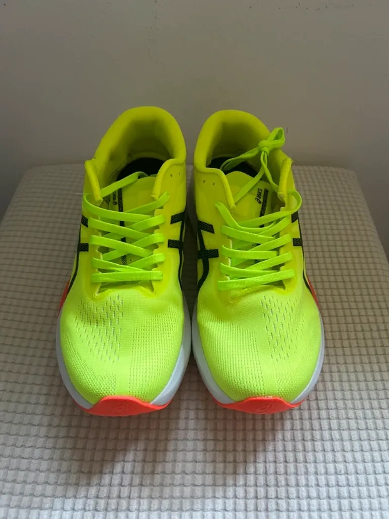 Used Asics Magic Speed 4 bike — image 1 of 4