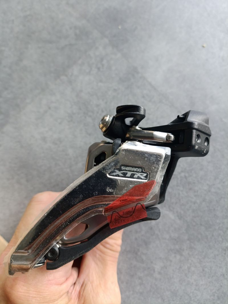 Käytetty Shimano XTR 9020 L 2018 Drivetrain & Pedals
