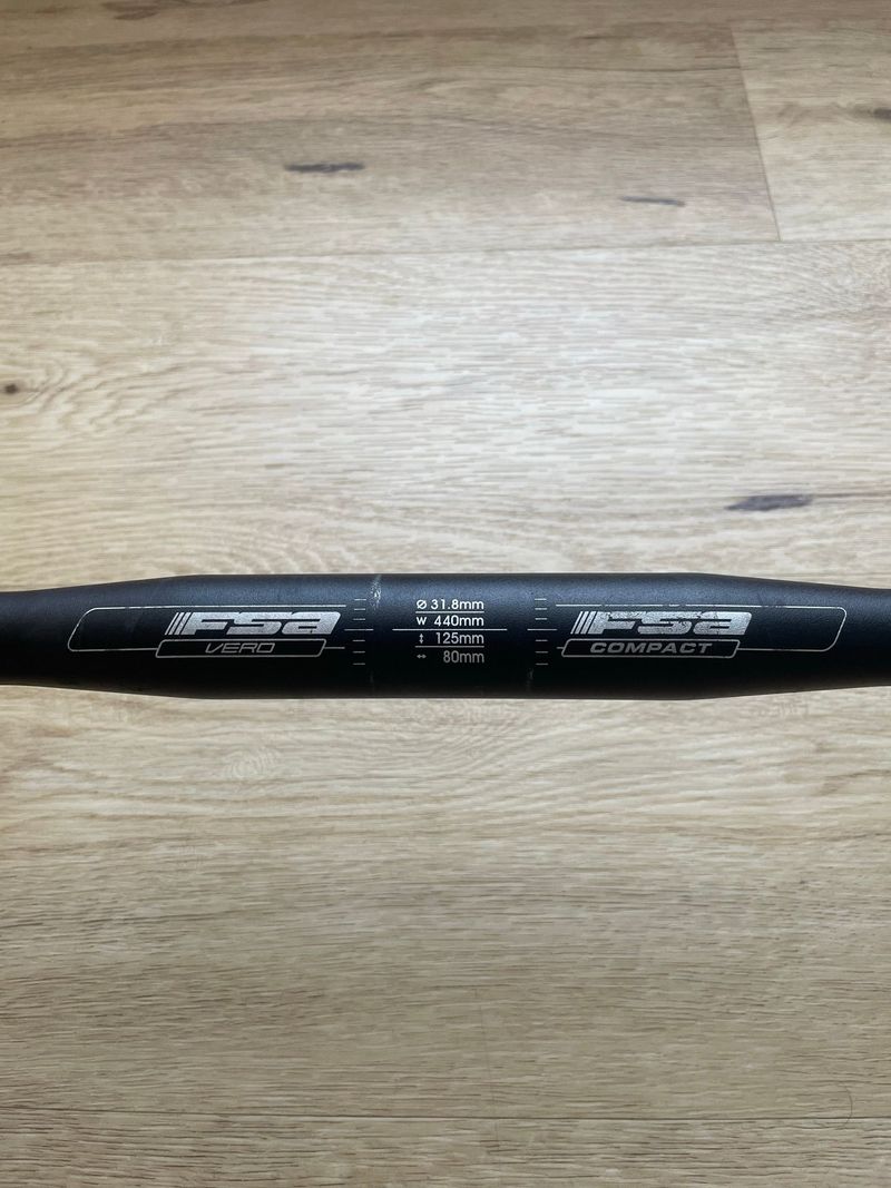Brugt Fsa Vero Compact Handlebar 44cm bike — billede 3 af 6