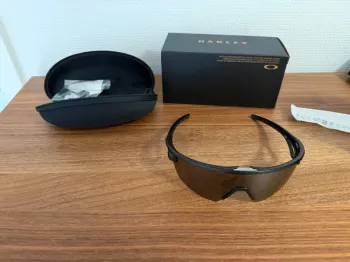 Used Oakley Sphaera Prizm Black Polarized bike — image 5 of 5