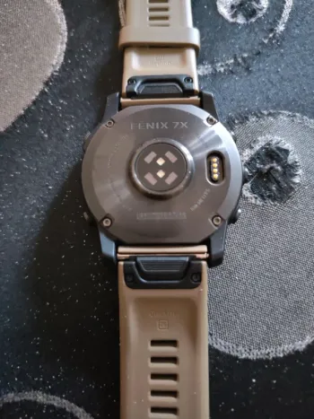 Used Garmin Fenix 7 Sapphire Solar bike — image 4 of 10
